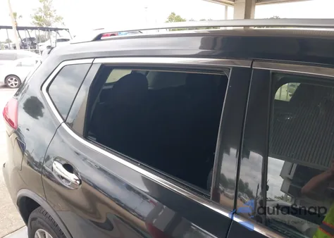 2018 Nissan Rogue Sv z USA, uszkodzony, nr VIN KNMAT2MT0JP514886